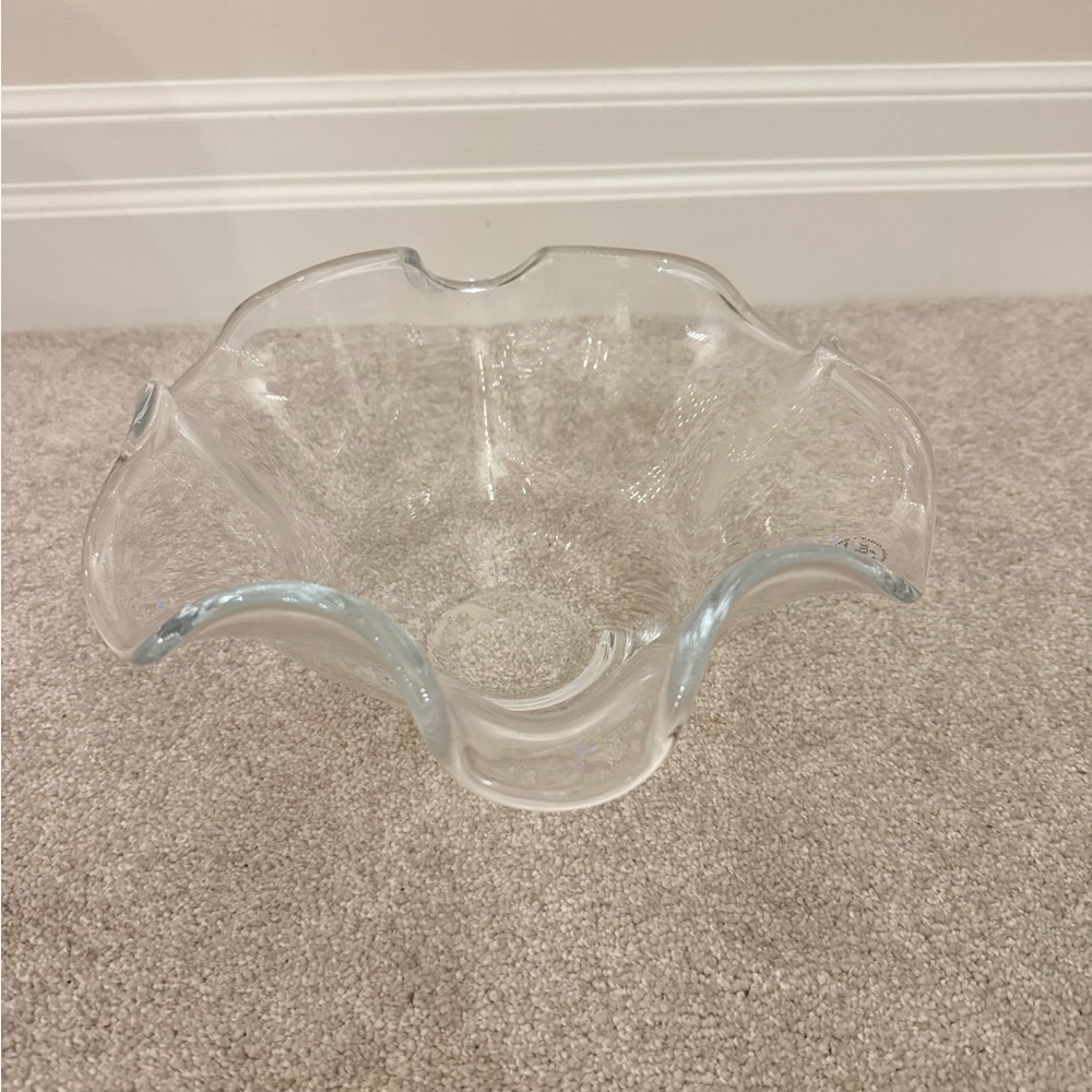 Elegant Clear Glass Bowl Lennox